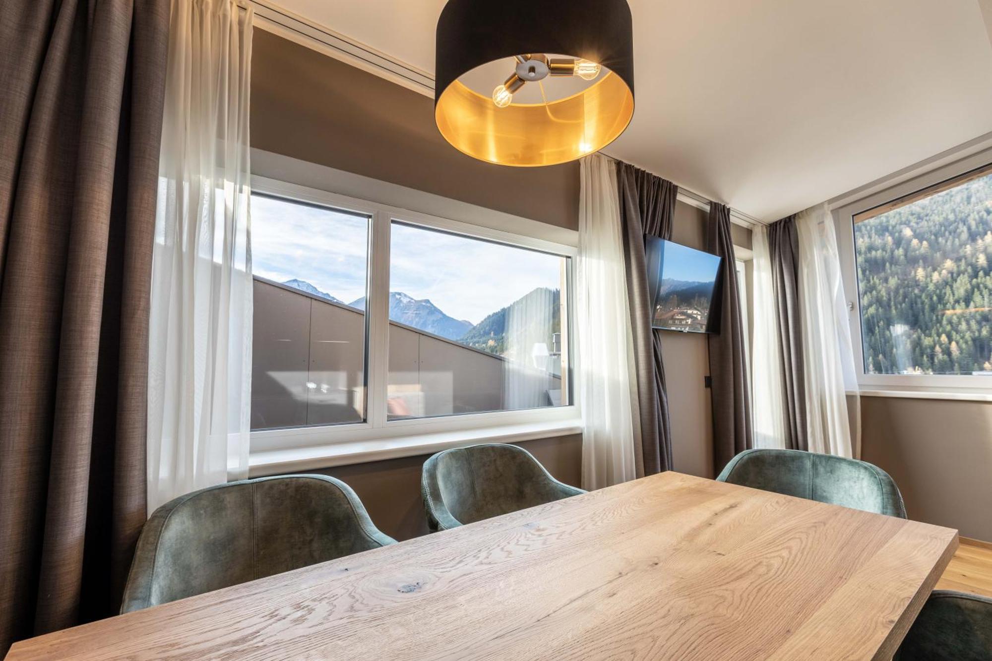 Zugspitz Residence Ehrwald Rum bild