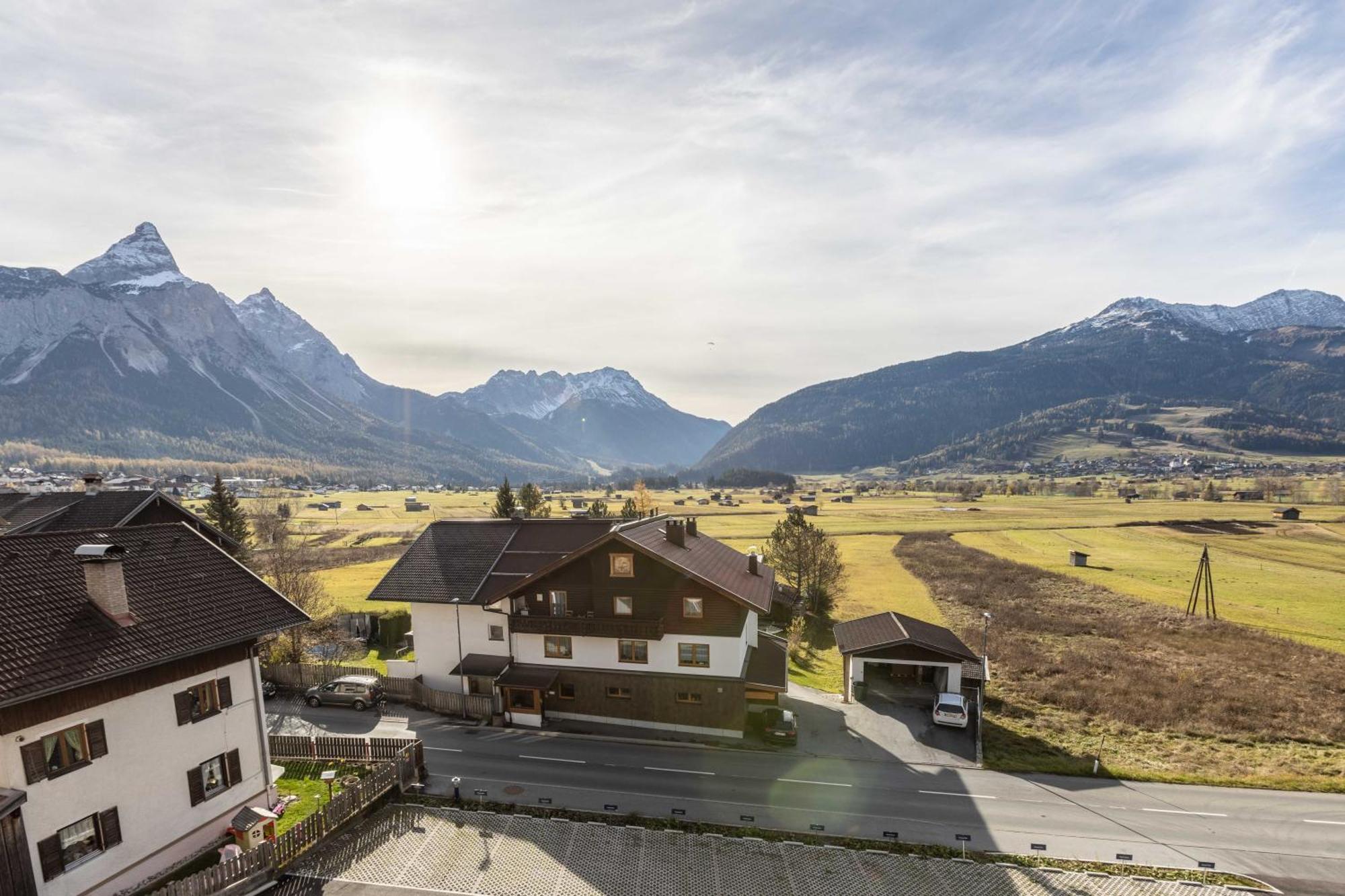Zugspitz Residence Ehrwald Rum bild